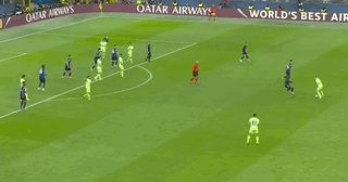 1746570778992039502.gif 蜂鸟电竞比分平台-【欧冠】经典进球大战佐默封神,国米4比3淘汰巴萨
